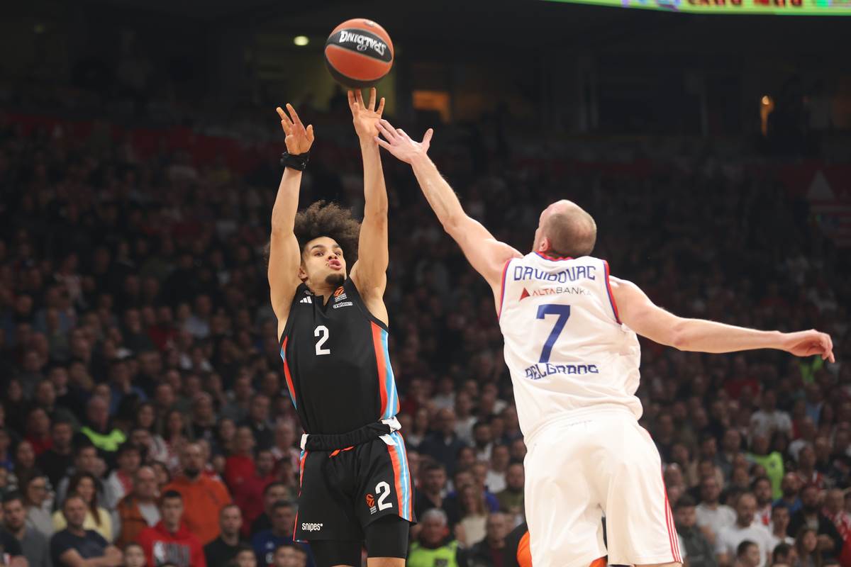 Janis Sferopulos bio na infuzii pred meč sa Parizom