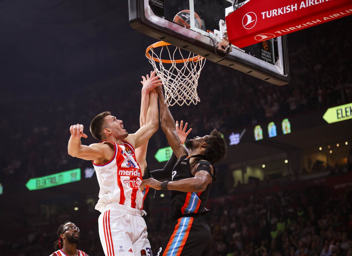 Zvezda - Pariz (2).JPG