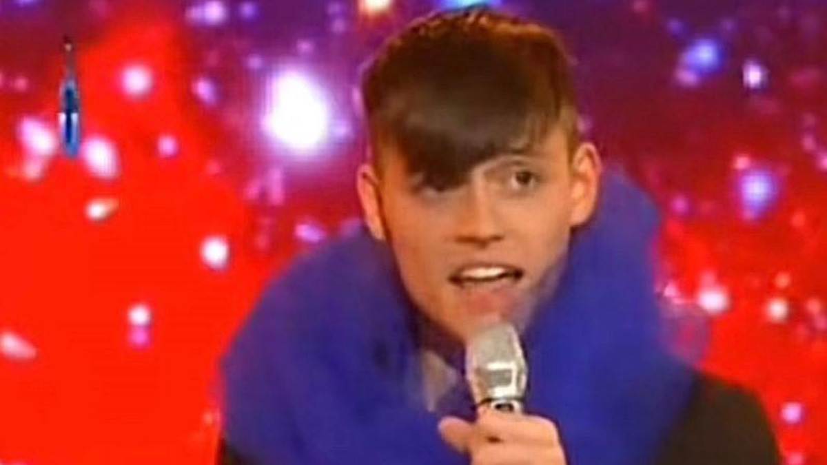 transrodni pevac.jpg