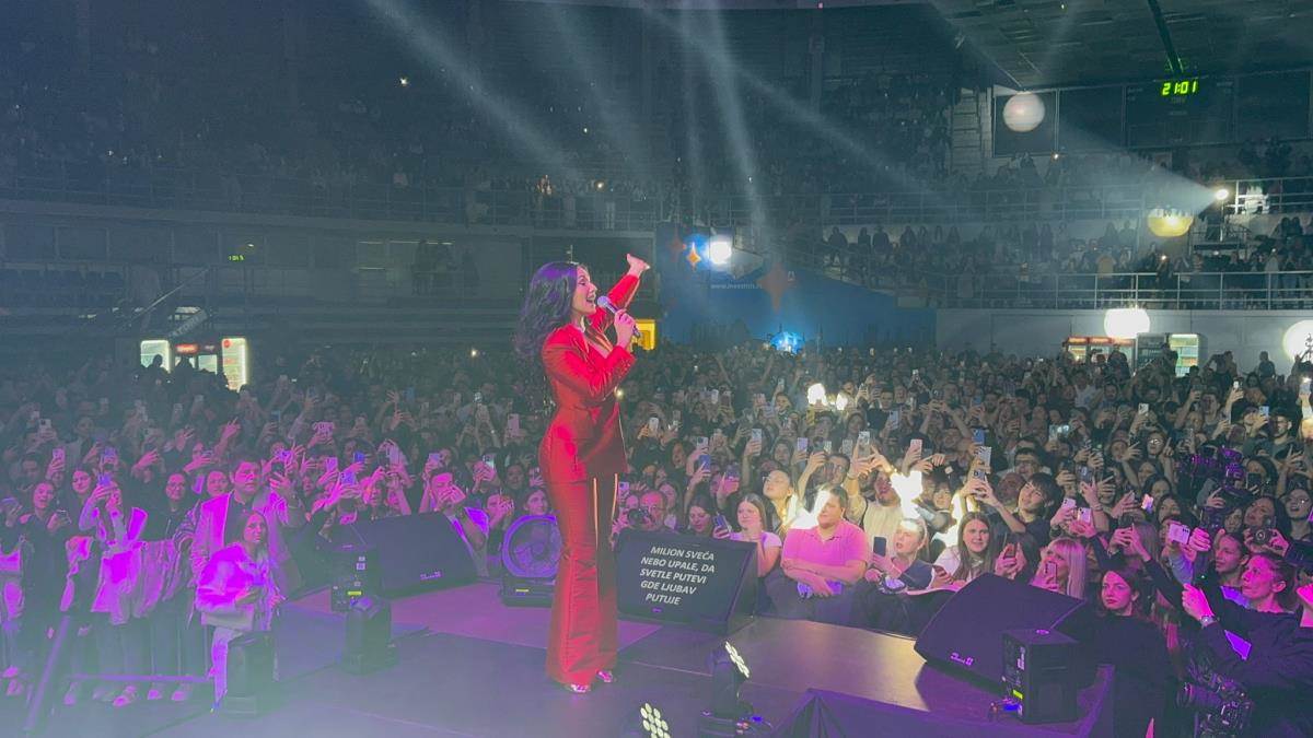 Koncert Tanja Savić (3).jpg