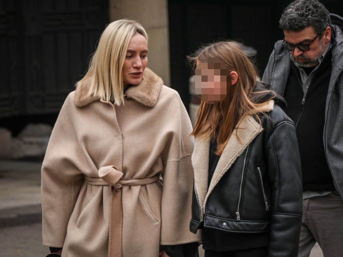 Bivša žena Milorada Milinkovića, glumica Jelena Đukić, posetila njegov grob