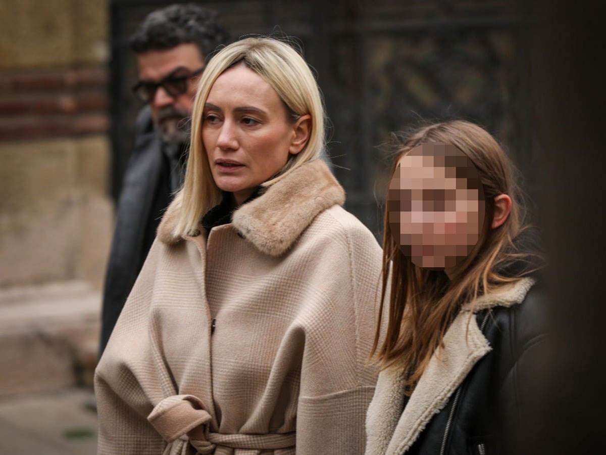 Bivša žena Milorada Milinkovića, glumica Jelena Đukić, posetila njegov grob