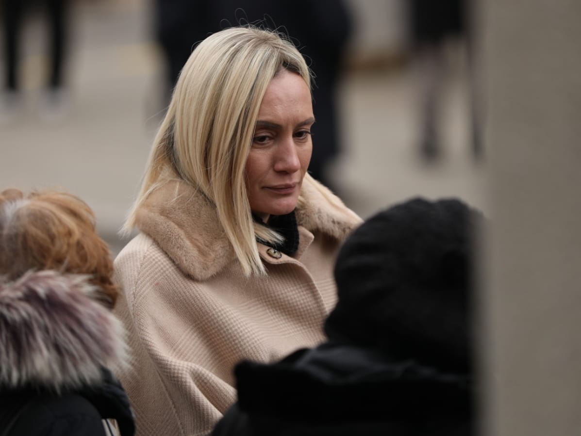 Bivša žena Milorada Milinkovića, glumica Jelena Đukić, posetila njegov grob