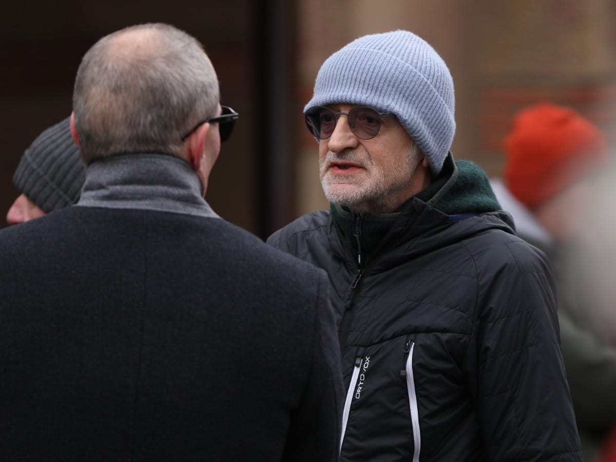 Partnerka Milorada Milinkovića na sahrani pored bivše žene Jelene Đukić