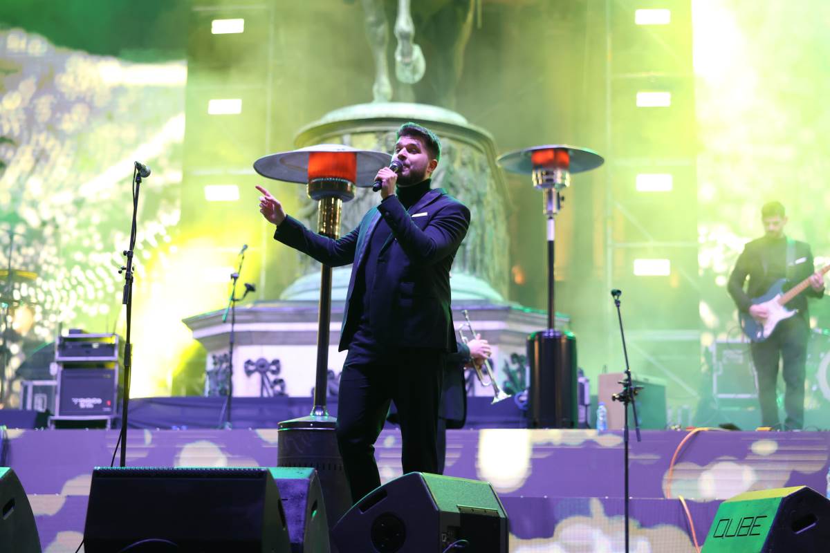 Doček srpske Nove godine 2025, Dejan Petrović Big Bend, Aco Pejović