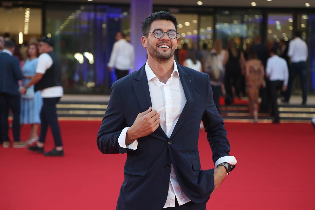 Stevan Piale  (2).JPG