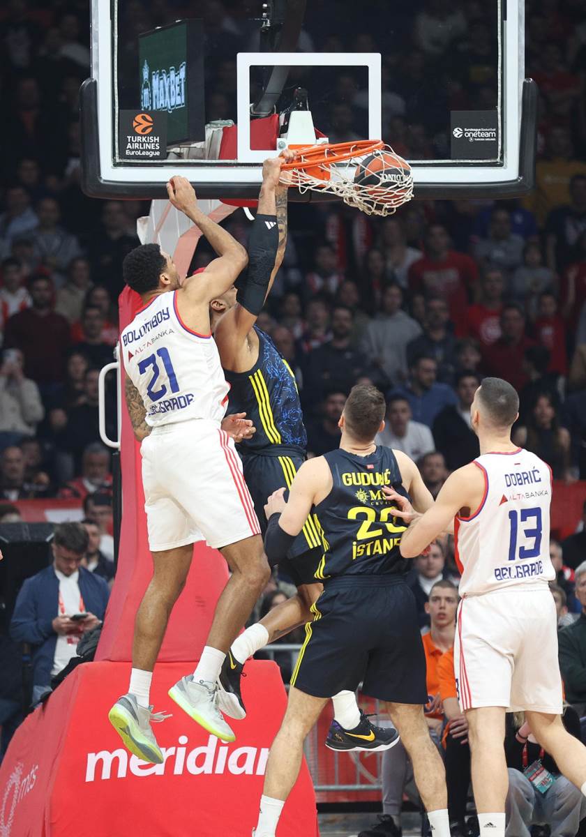 Crvena Zvezda- Fenerbahče (5).jpg