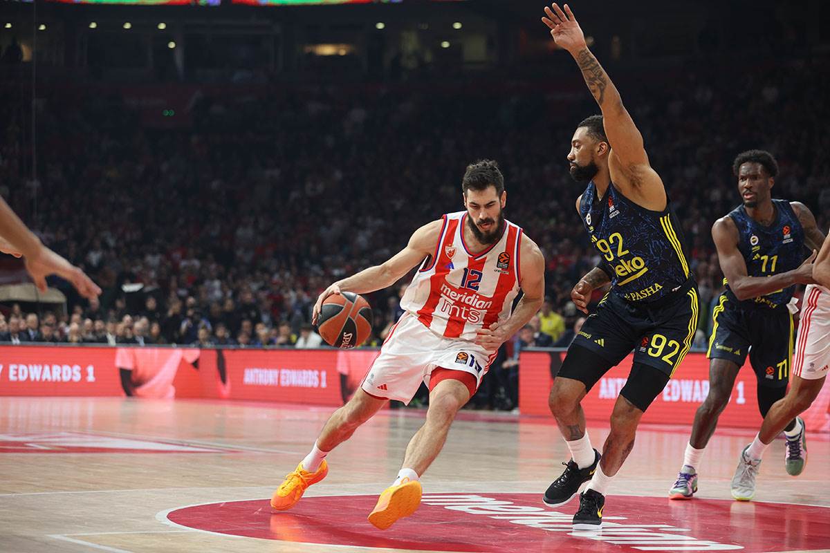 Crvena Zvezda- Fenerbahče (6).jpg
