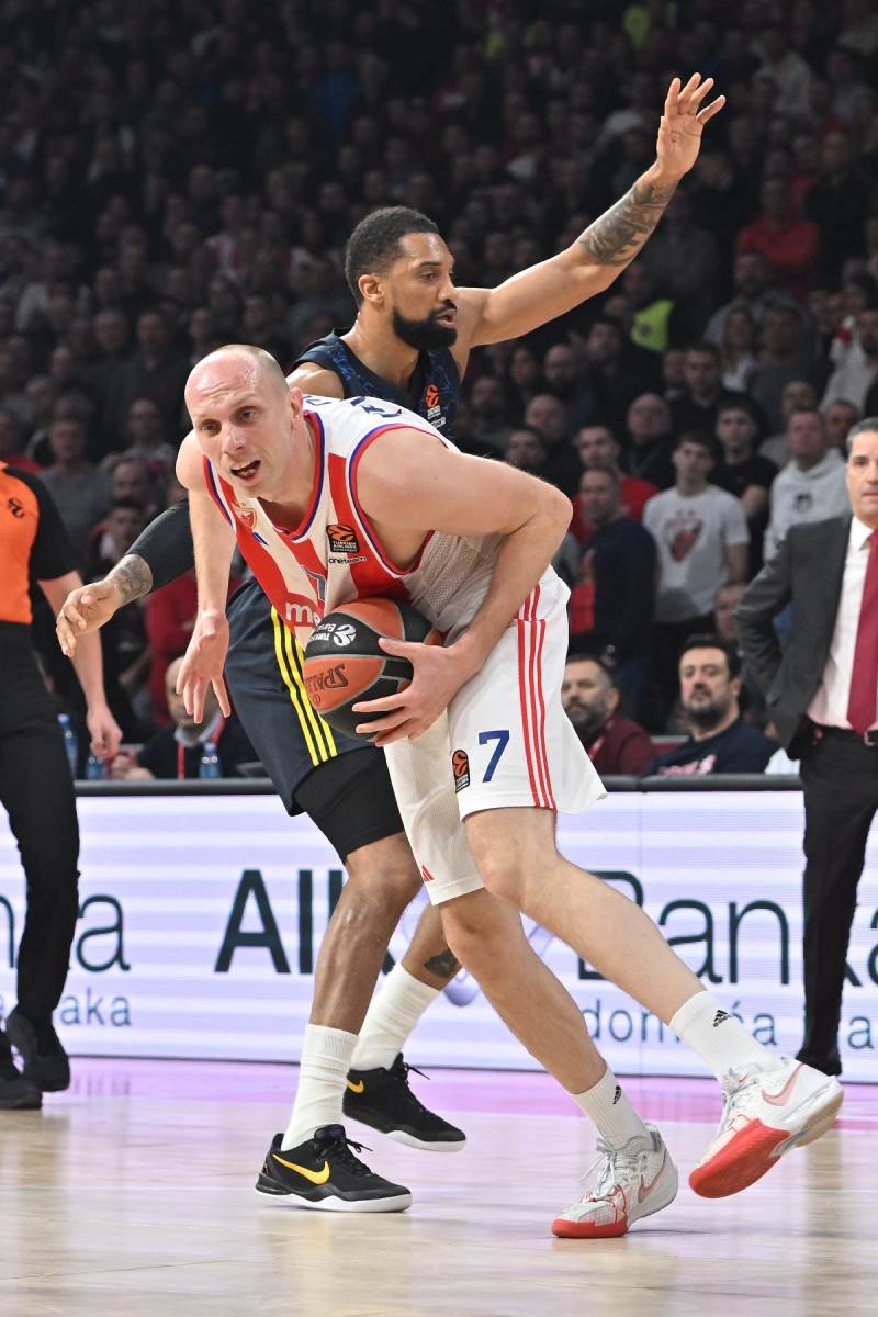 Crvena Zvezda- Fenerbahče (4).JPG