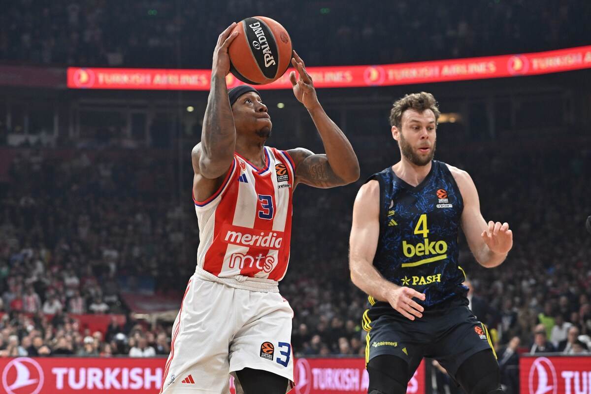 Crvena Zvezda- Fenerbahče (14).JPG