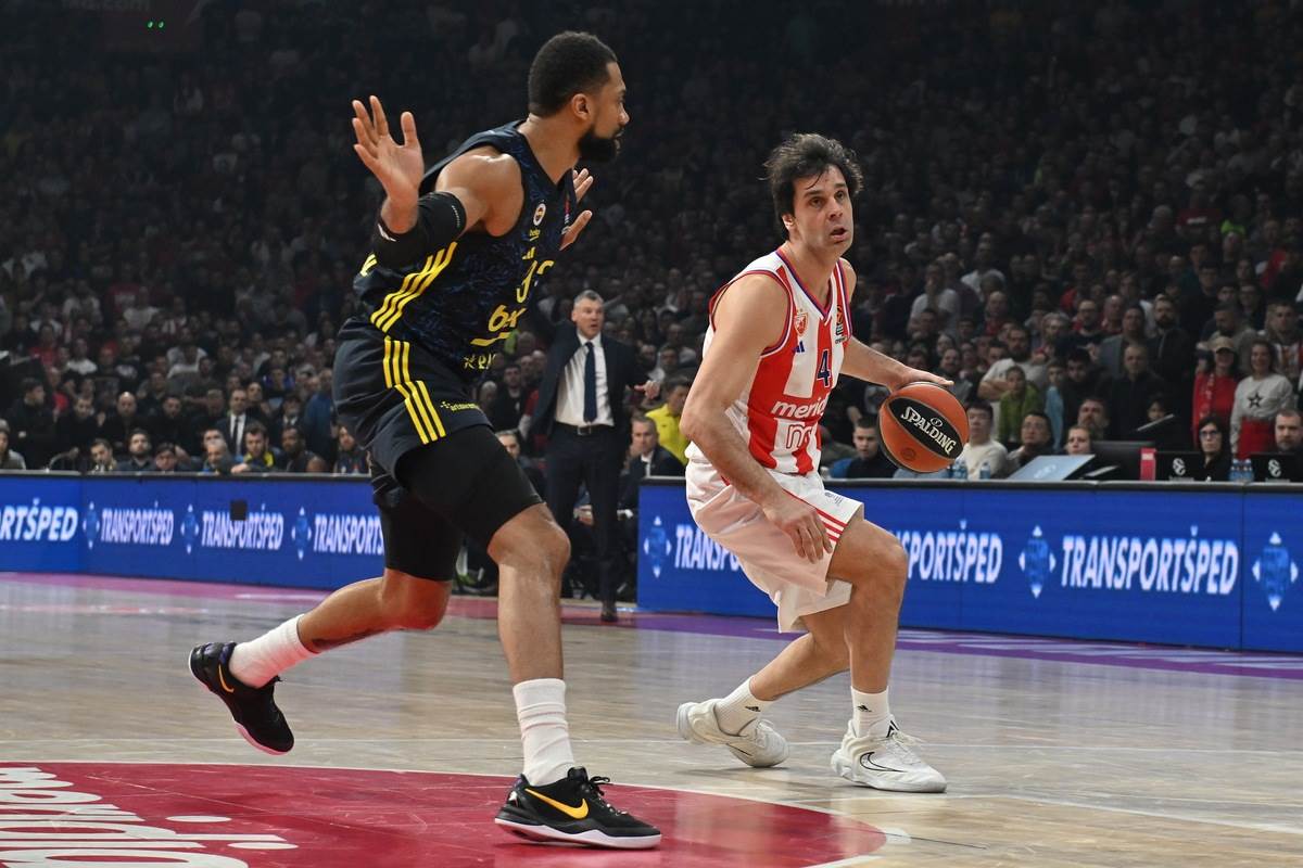 Crvena Zvezda- Fenerbahče (23).JPG