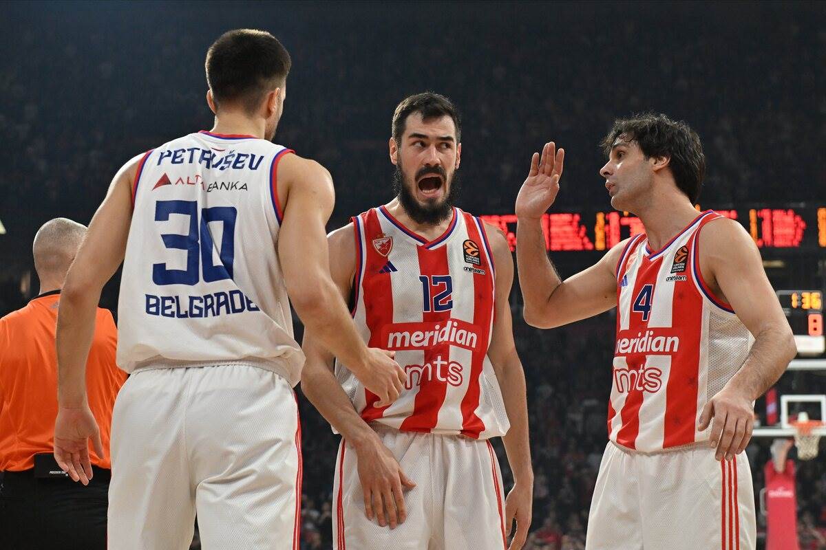Crvena Zvezda- Fenerbahče (24).JPG