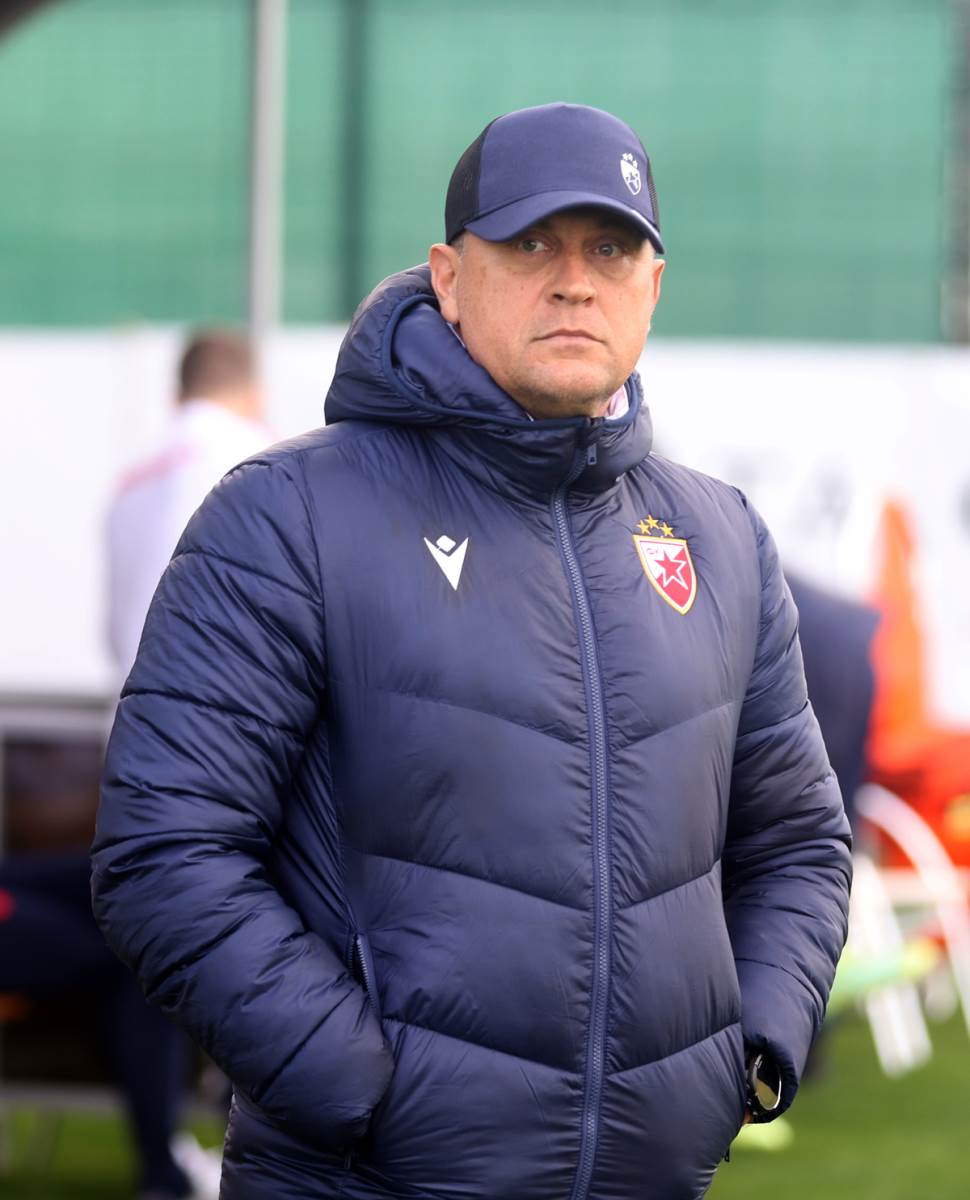 zvezda - ofk beograd (13).jpg