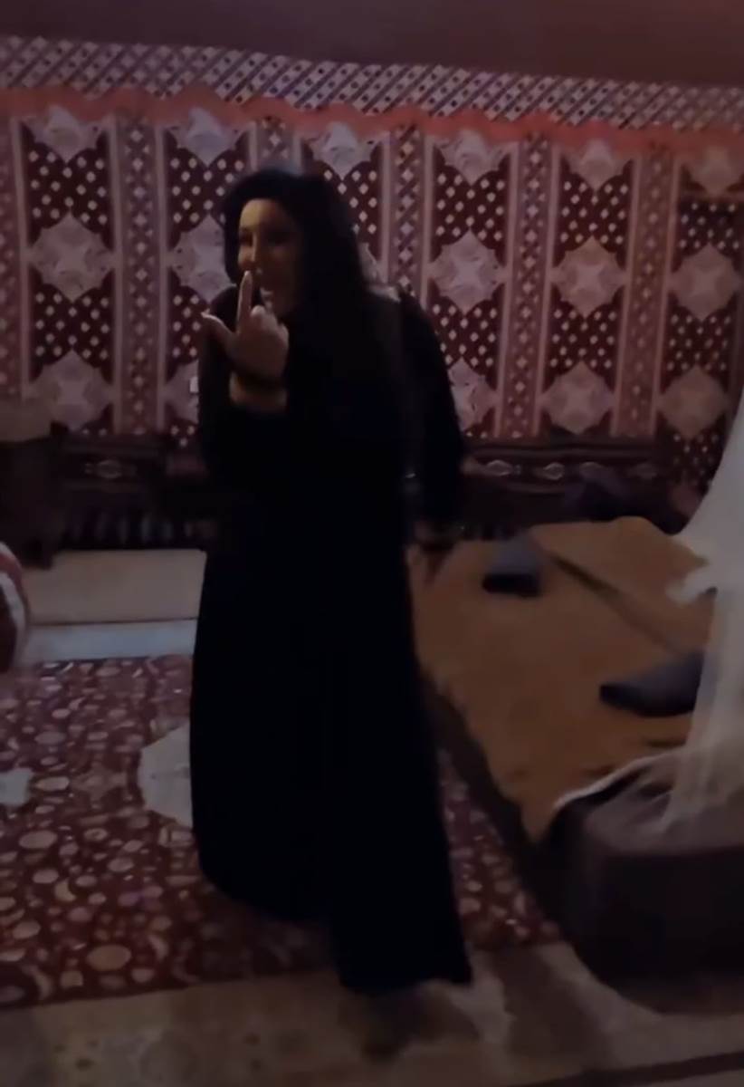 Dragana Mirković u Dubaiju u šator (10).jpg