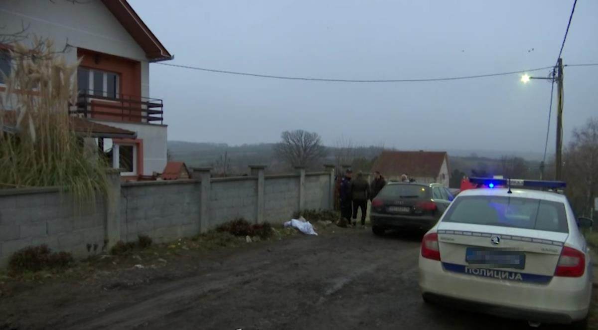 Potresne scene ispred staračkog doma u Barajevu (5).jpg