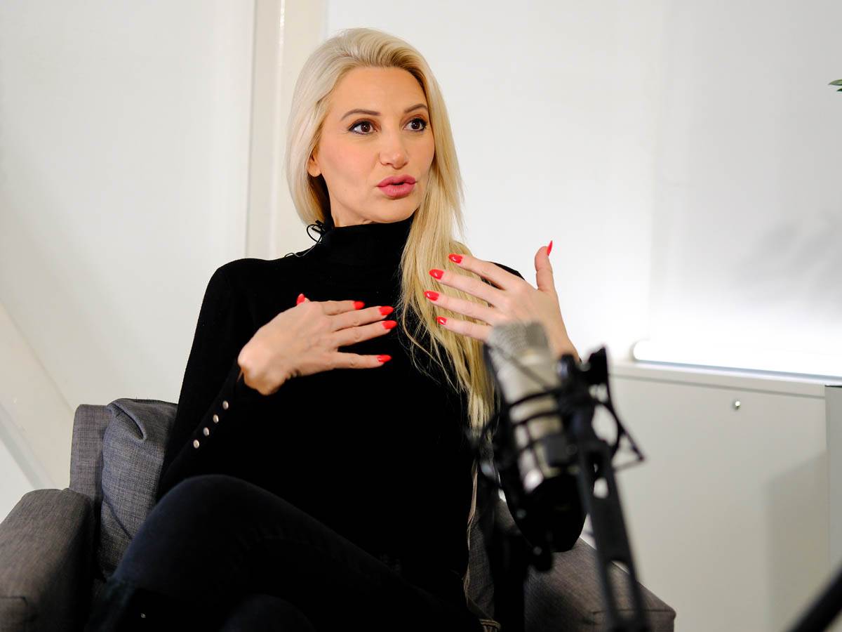 Jelena Jovičić prodala stvari u butiku otkrio je Emir Kusturica