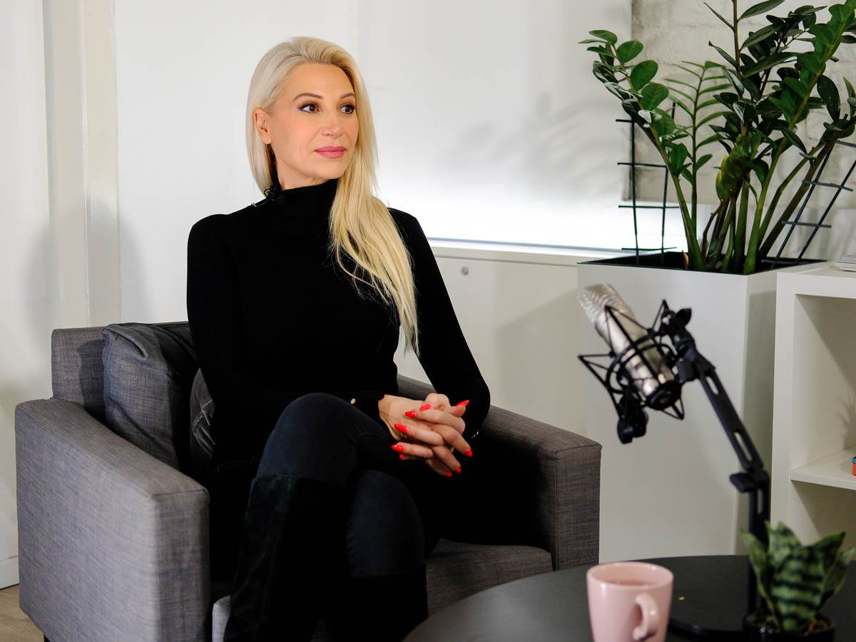 Jelena Jovičić prodala stvari u butiku otkrio je Emir Kusturica