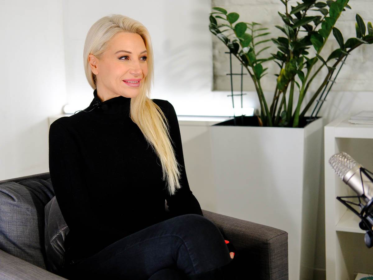 Jelena Jovičić prodala stvari u butiku otkrio je Emir Kusturica