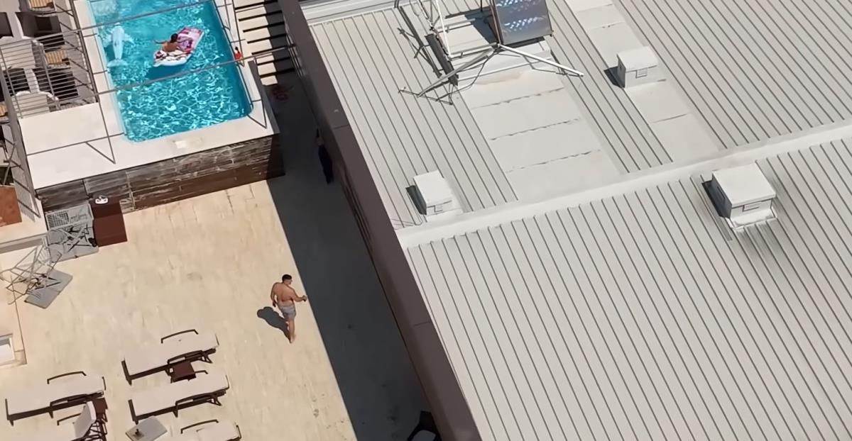 Sloba Radanović penthaus u CG (7).jpg