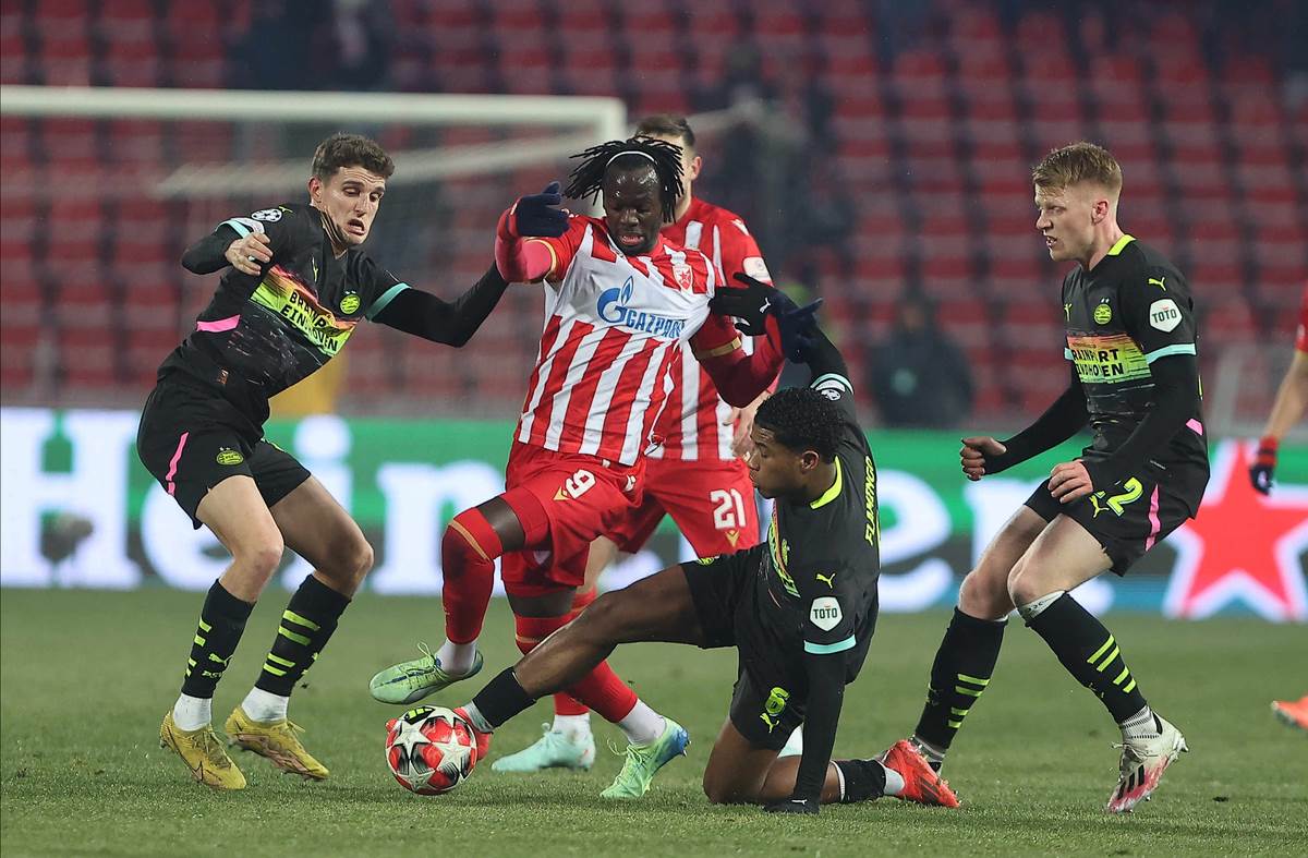 PSV - zvezda  (10).jpg