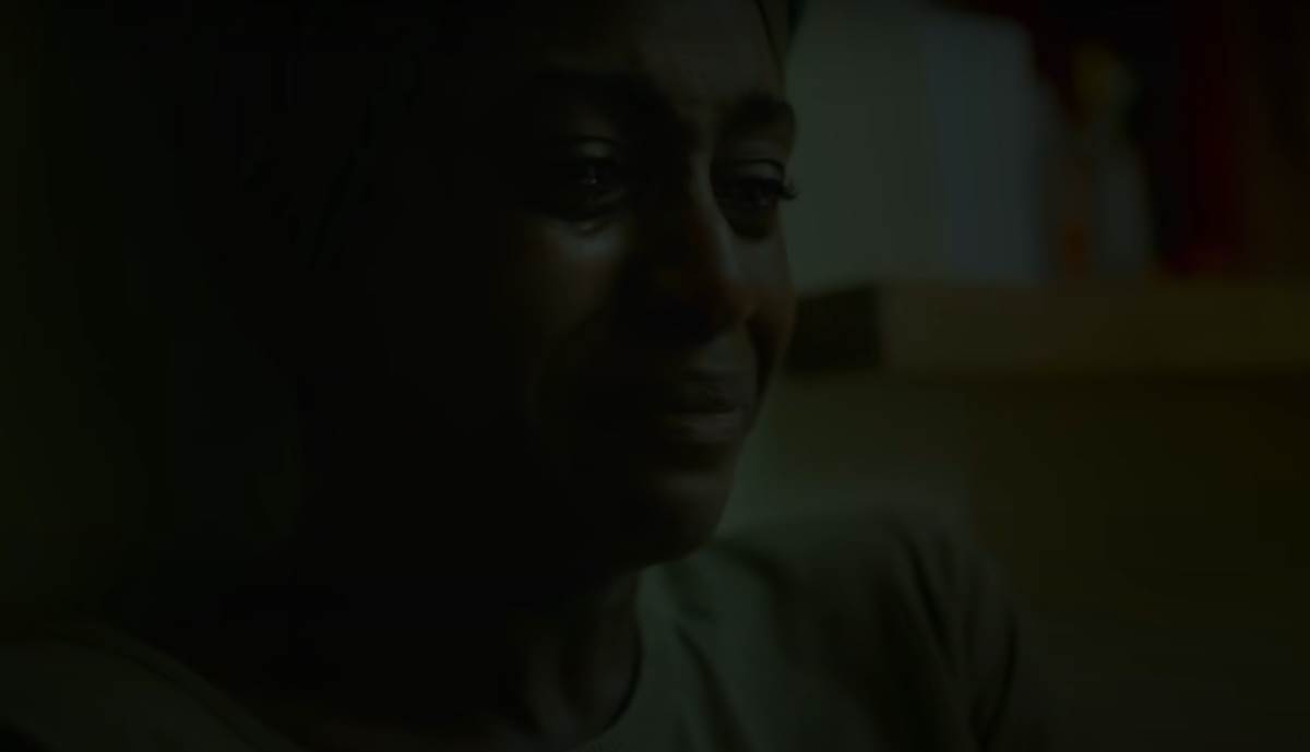 Behind Her Eyes, scena