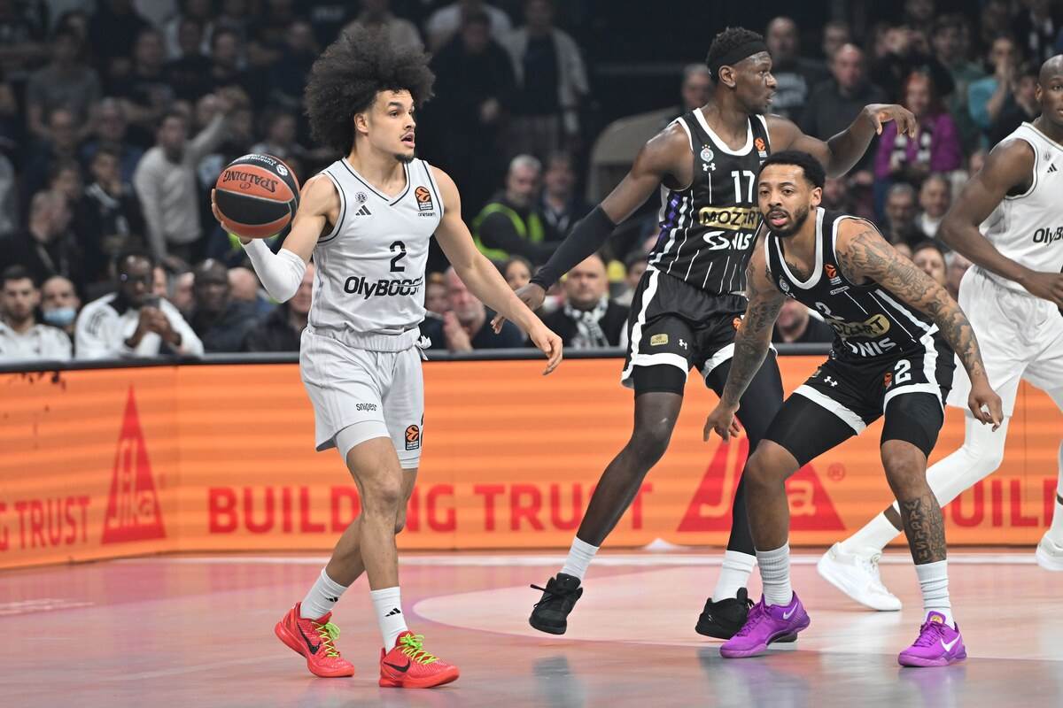 Partizan - Pariz (2).JPG