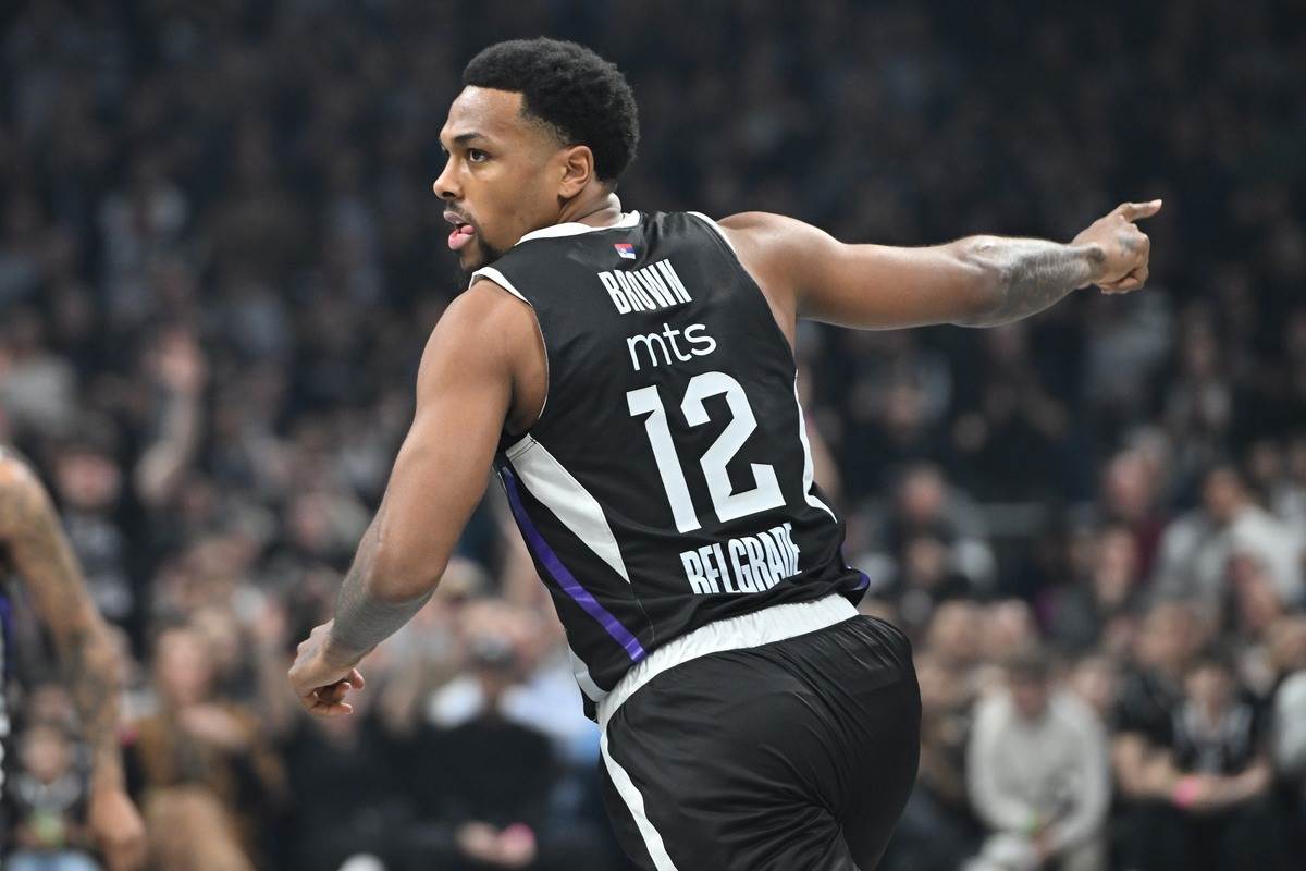 Partizan - Pariz (7).JPG