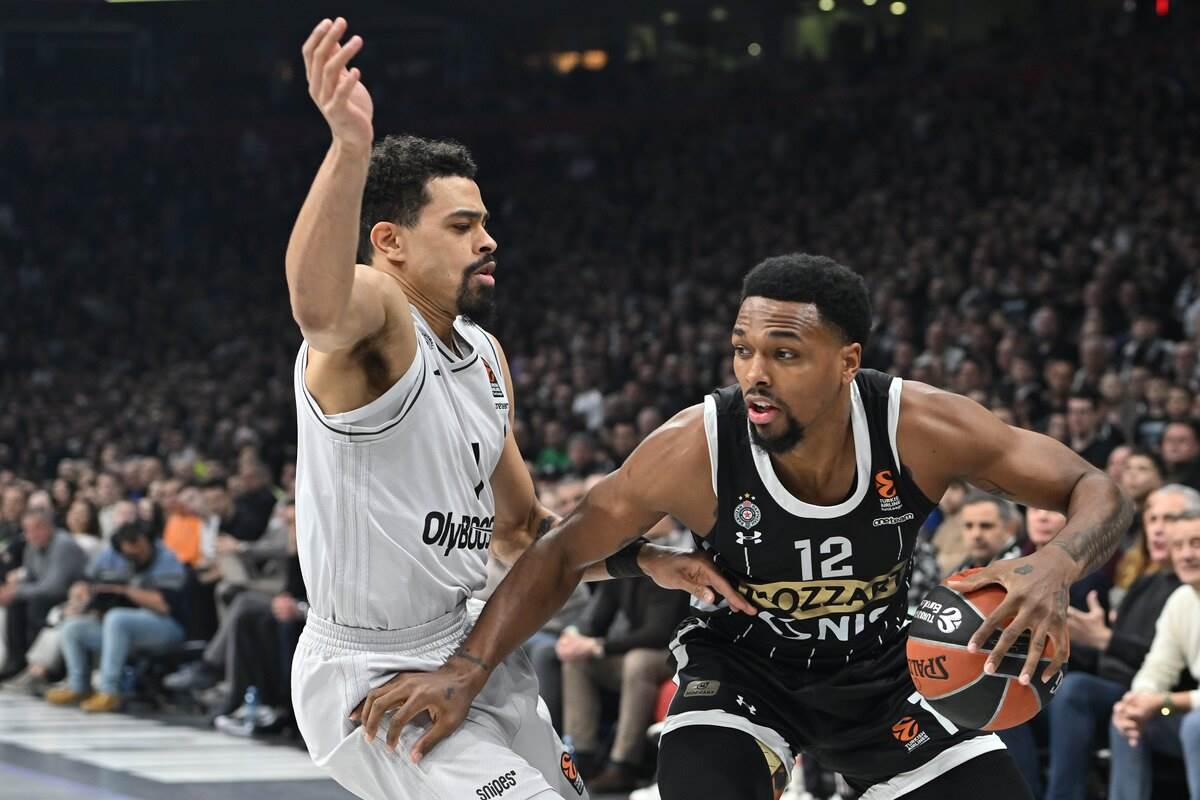 Partizan - Pariz (8).JPG