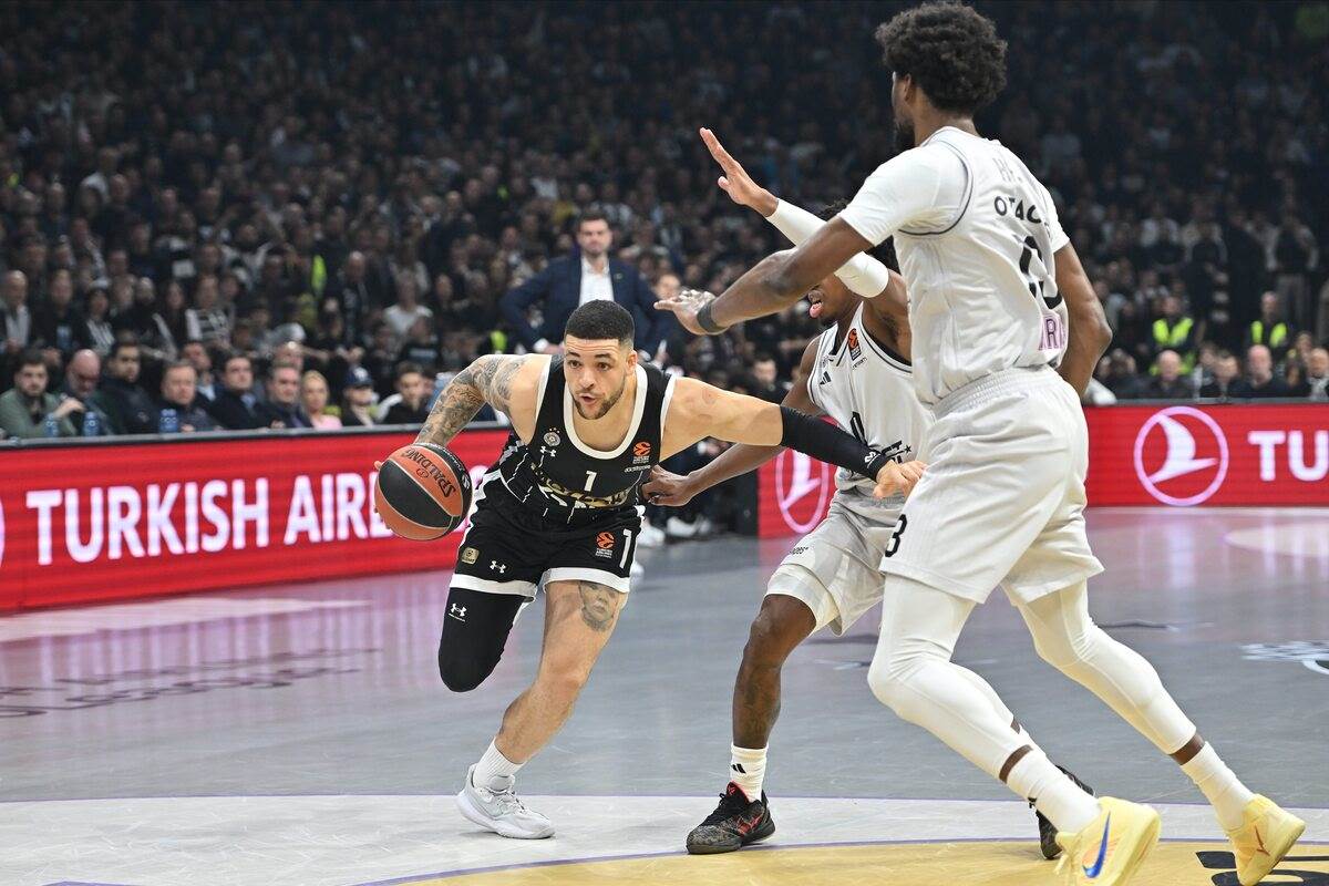 Partizan - Pariz (10).JPG