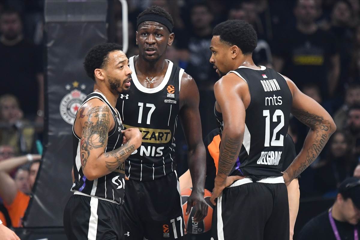 PARIZ - - Partizan  (6).JPG