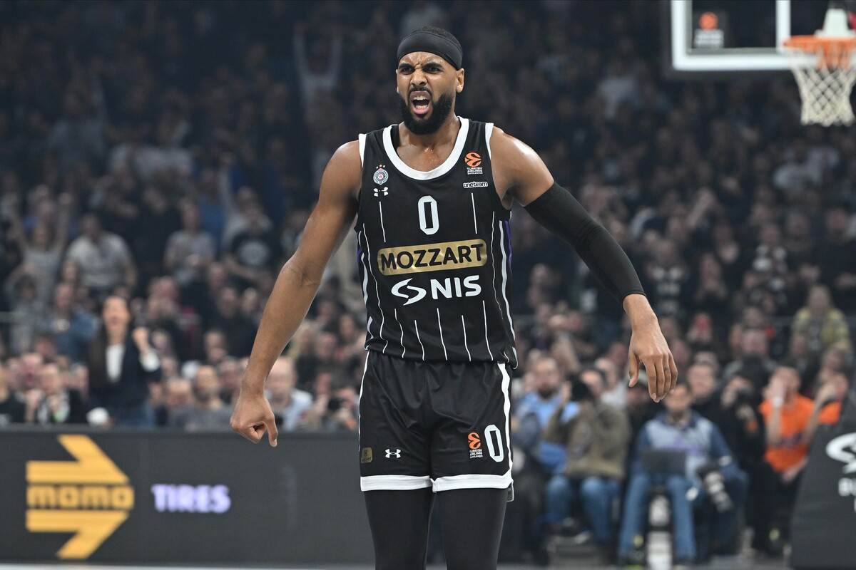 PARIZ - - Partizan  (13).JPG