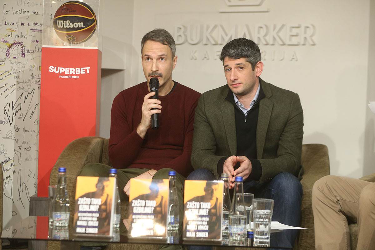 Promocija knjige  (4).jpg