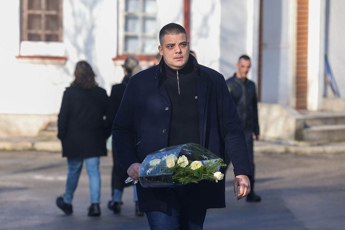 Pomen Ksenija Vucic, Novo Groblje (1).jpg