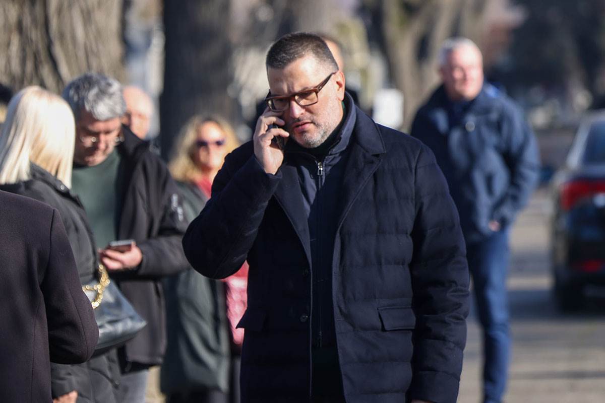 Pomen Ksenija Vucic, Novo Groblje (3).jpg