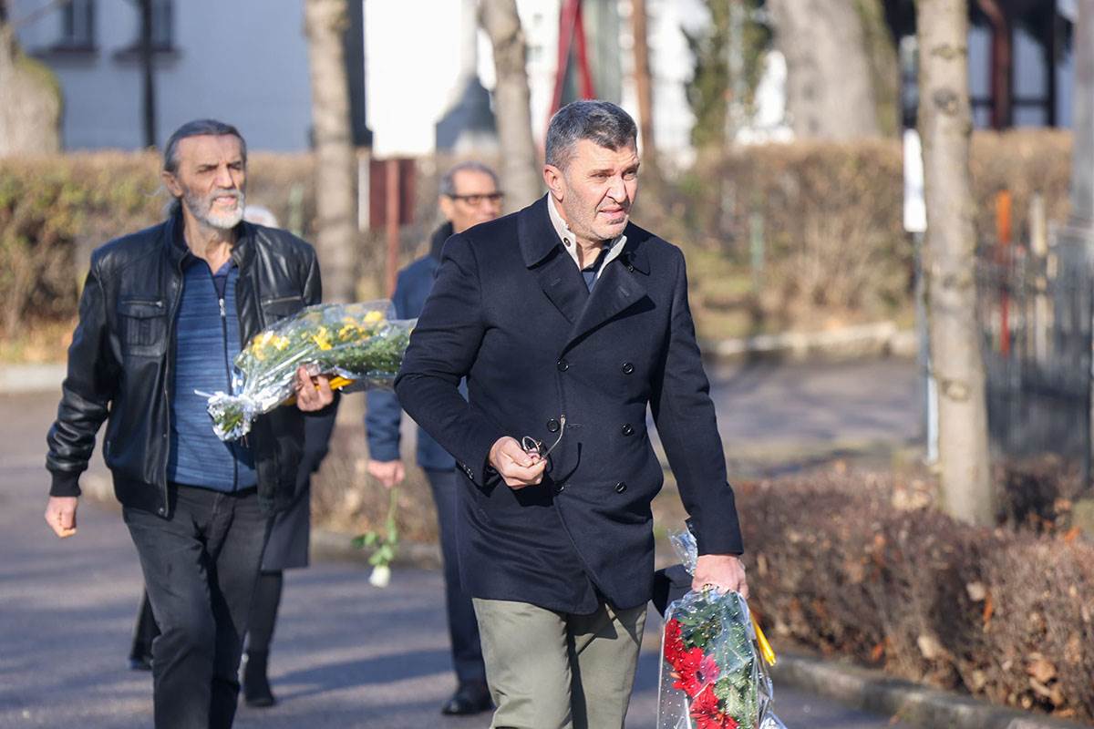 Pomen Ksenija Vucic, Novo Groblje (6).jpg