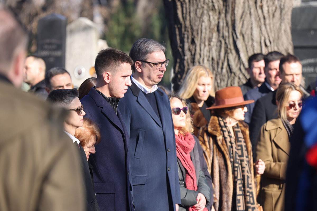 Pomen Ksenija Vucic, Novo Groblje (15).jpg