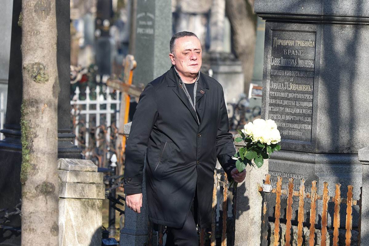 Pomen Ksenija Vucic, Novo Groblje (20).jpg