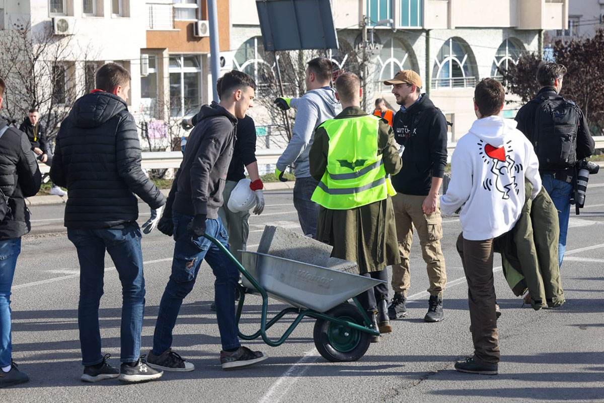 Studentska blokada Autokomande (14).jpg