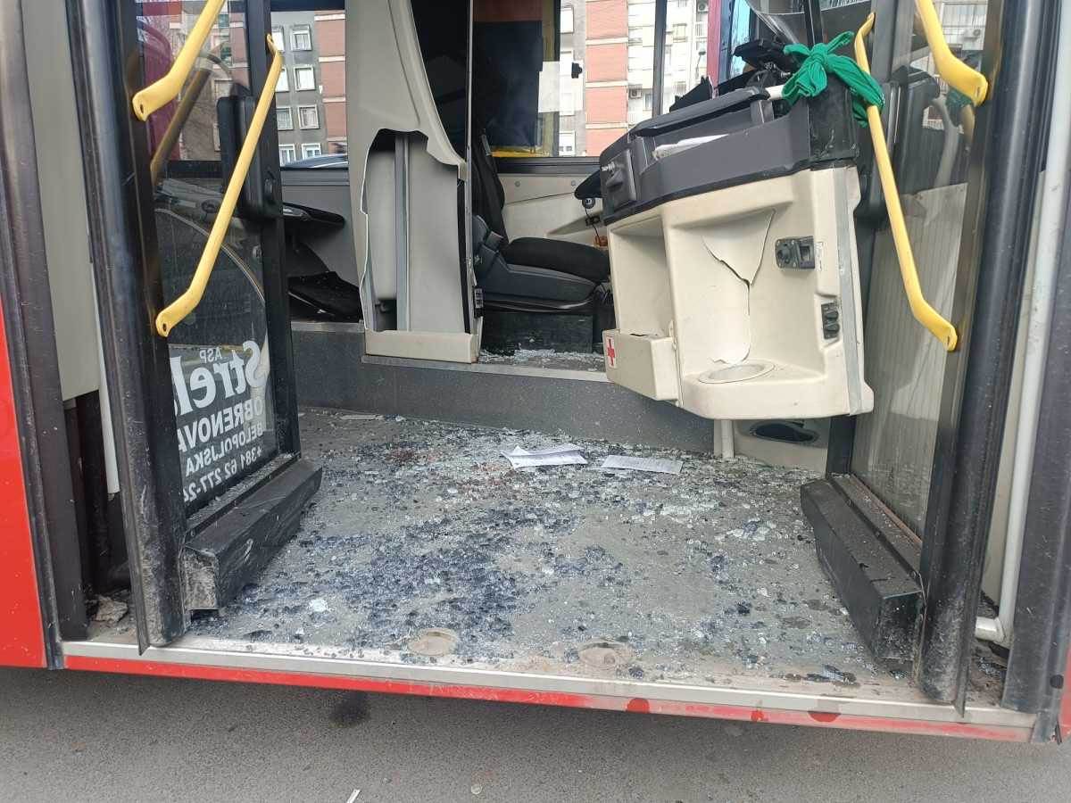 Sudar autobusa na Novom Beogradu (6).jpg