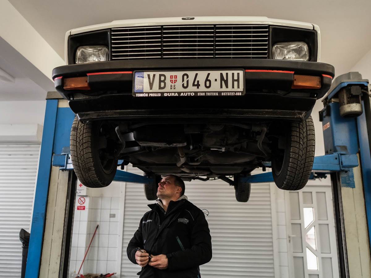 yugo_jugo_srbija_kina_za_naše_heroje_stefan_stojanović_ (2).jpg