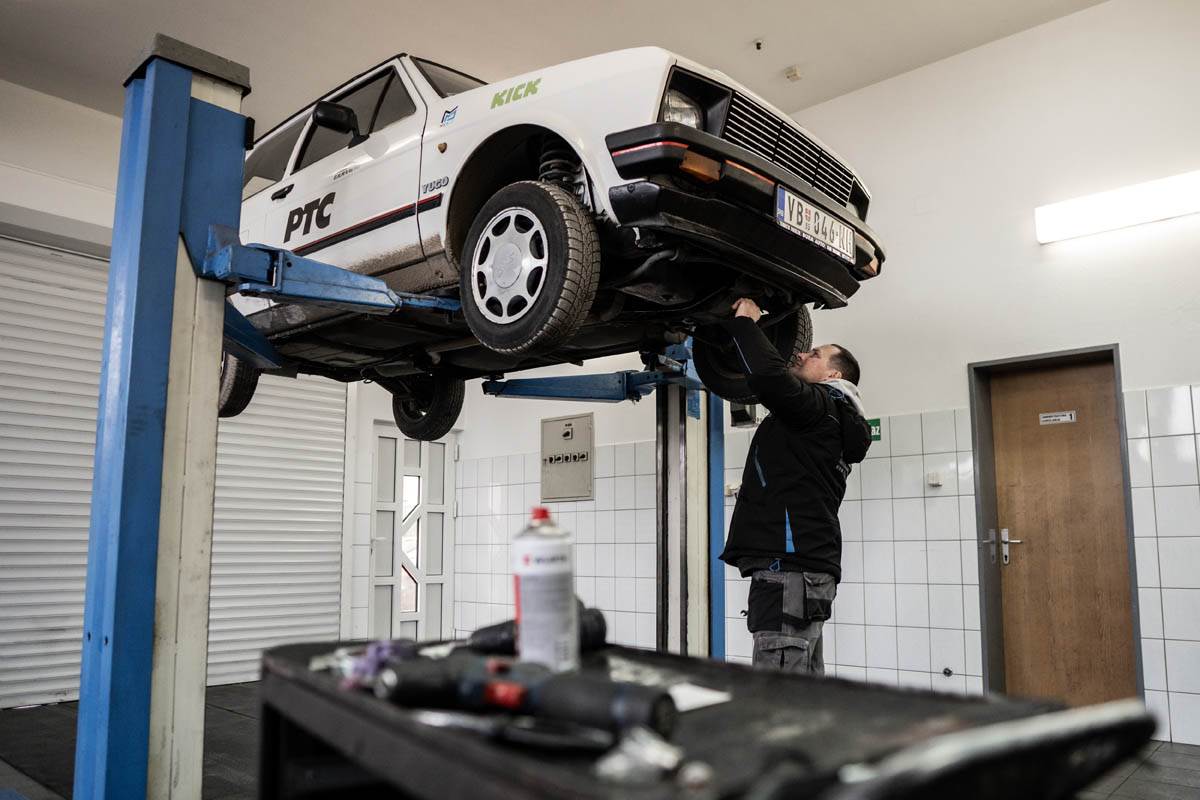 yugo_jugo_srbija_kina_za_naše_heroje_stefan_stojanović_ (3).jpg