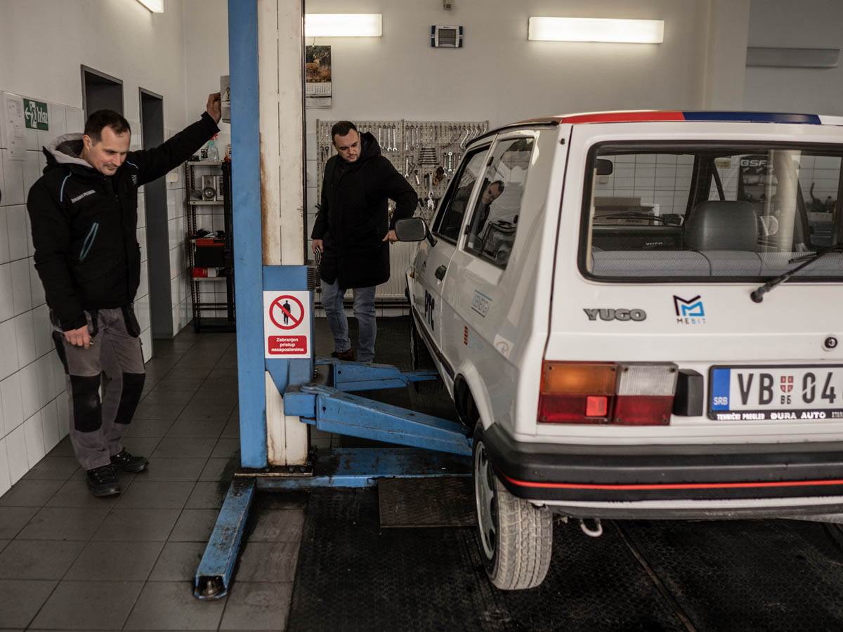 yugo_jugo_srbija_kina_za_naše_heroje_stefan_stojanović_ (12).jpg