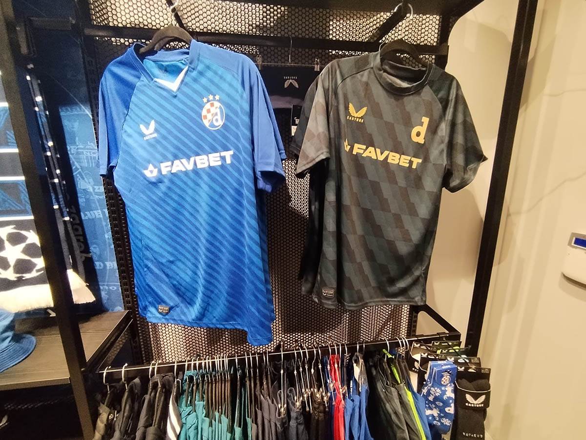 Dinamo Zagreb šop (5).jpg