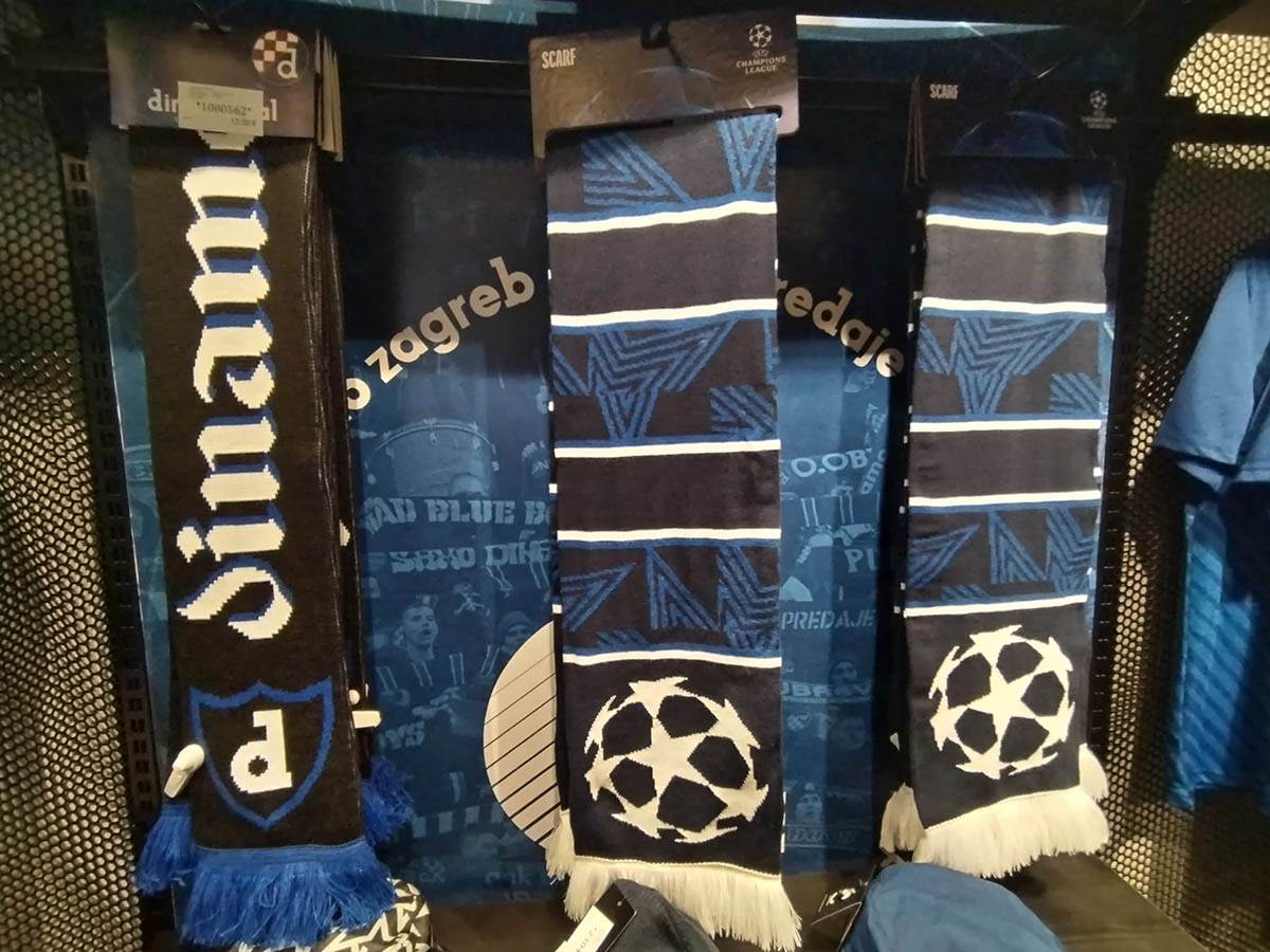 Dinamo Zagreb šop (6).jpg