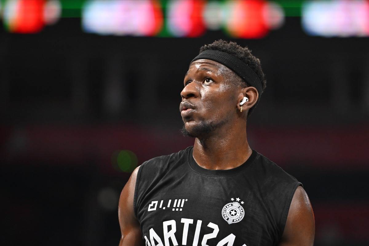 Partizan Zvezda Derbi (3).JPG