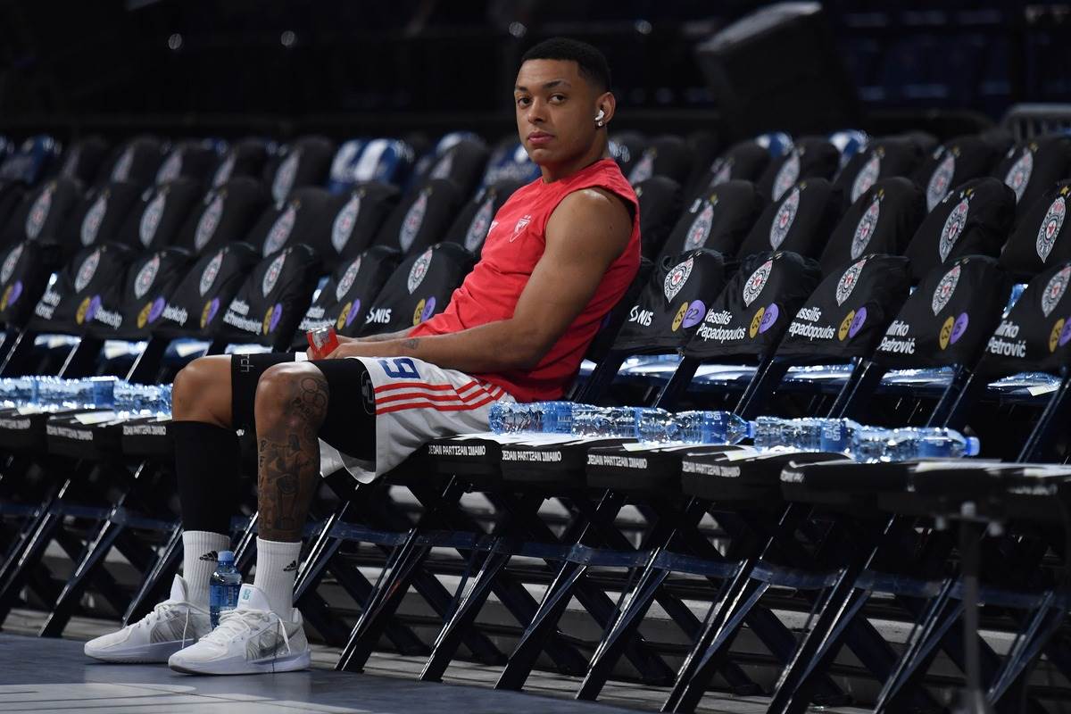 Partizan Zvezda Derbi (9).JPG