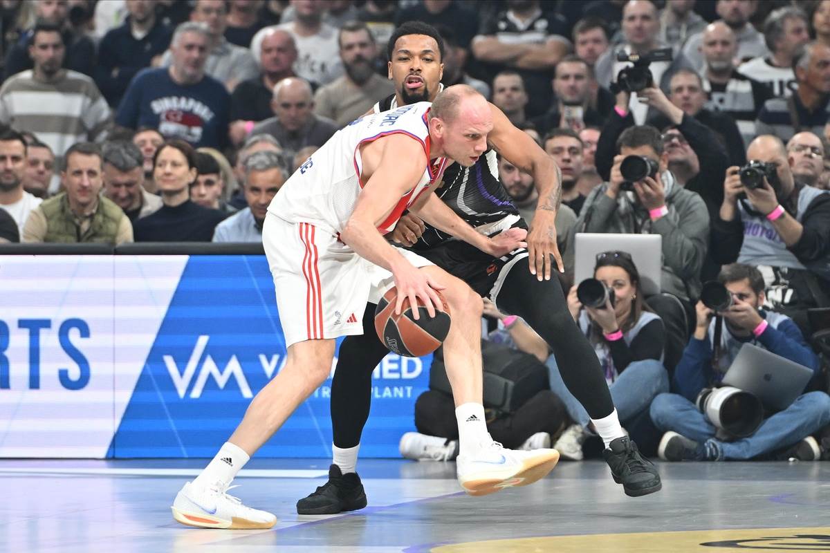 Partizan Zvezda Derbi (21).JPG