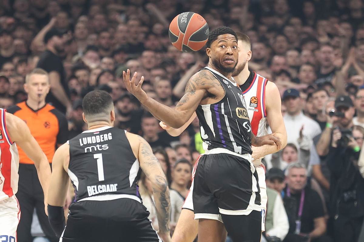 Partizan Zvezda Derbi derbi (4).JPG