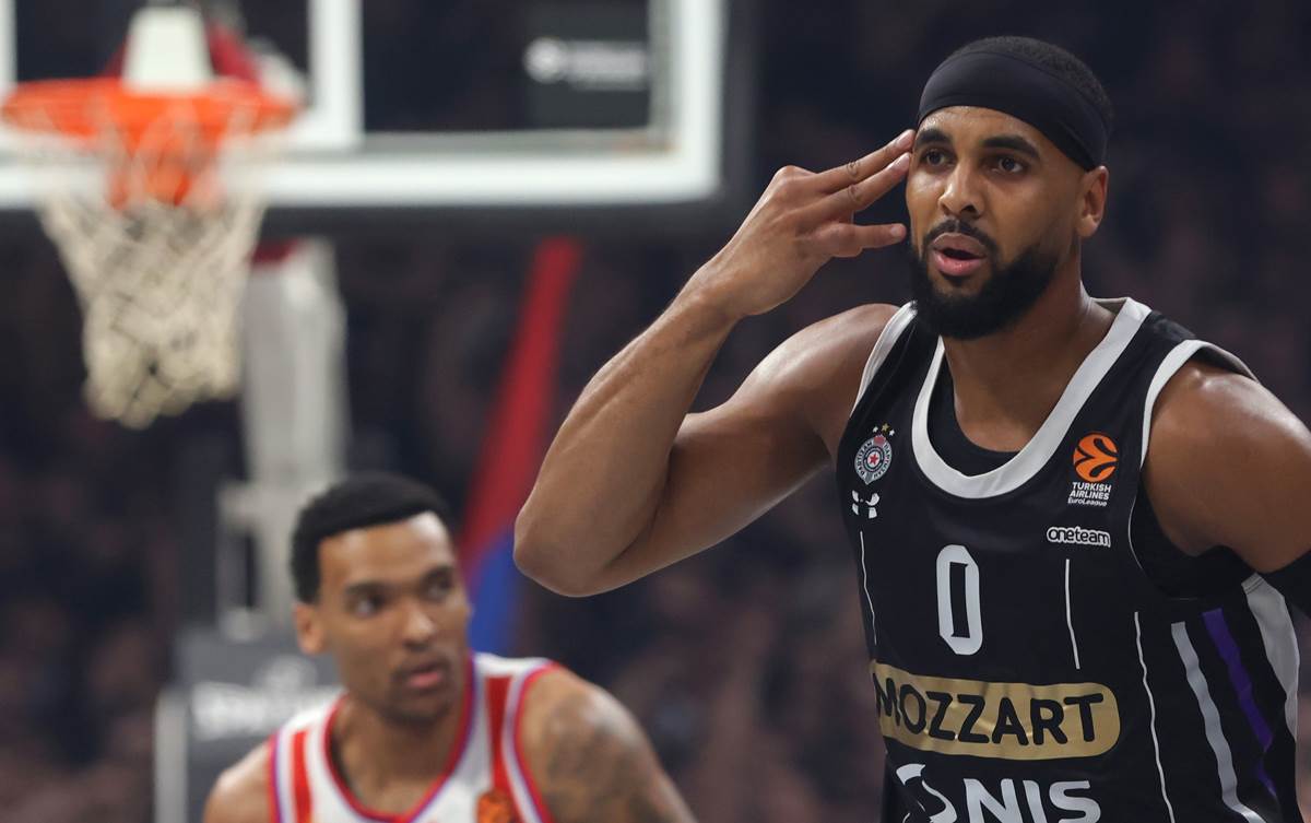 Crvena Zvezda - Partizan (1).jpg