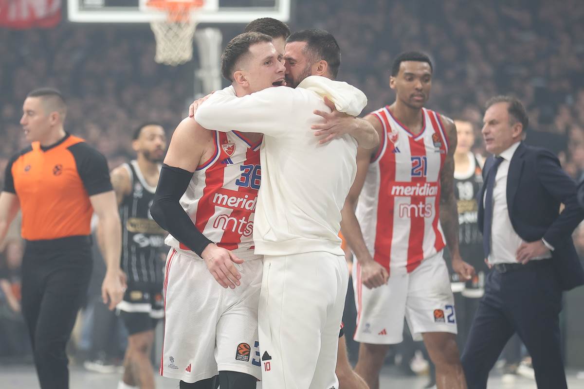 DERBI CRVENA ZVEZDA, SLAVLJE (3).JPG